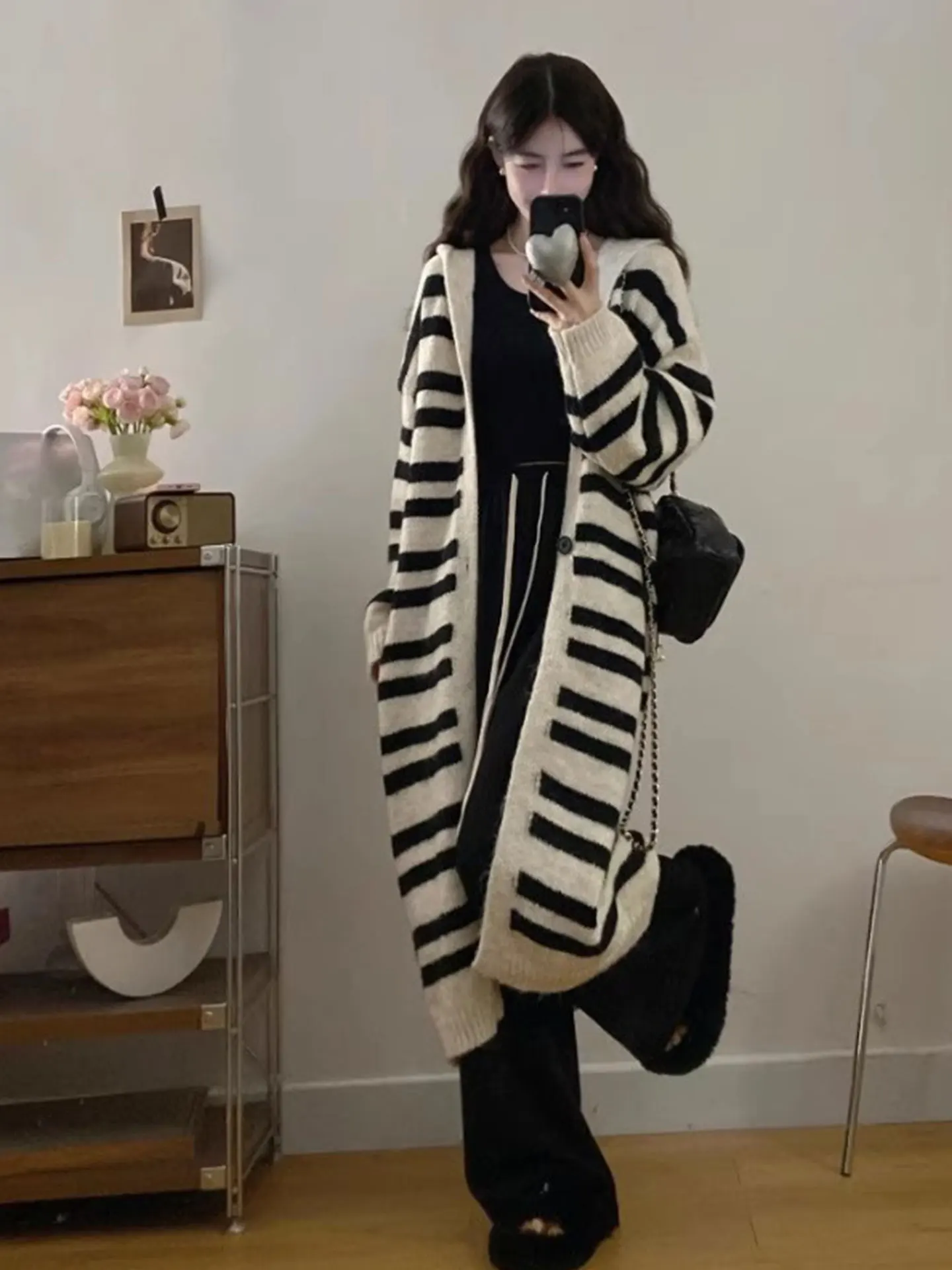 

Женский вязаный кардиган оверсайз с длинными рукавами, в полоску, с капюшоном, свободного кроя, осенне-зимняя модная верхняя одежда