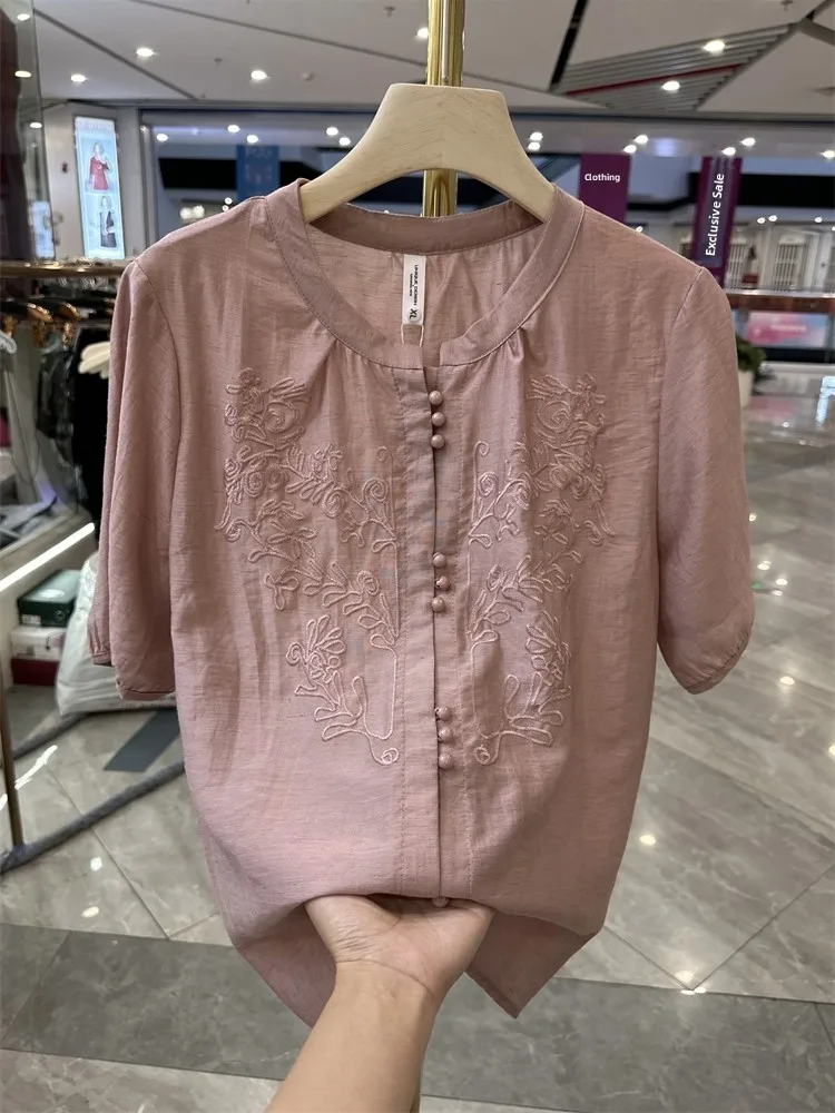 

Fashionable Mommy Style Short Sleeve Embroidered Shirt 2024 Summer New Arrival Elegant Trendy Top for Middle-Aged And E...