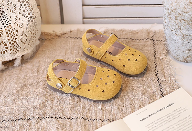 First Walker Mädchen-Sandalen aus Leder mit Ausschnitten, 2026 Neue Sommer-Kleinkind-Mary-Jane-Schuhe mit weicher Sohle, Prinzessinnen-Schuhe für Schule und Party – Detail 3