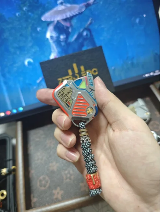 Side Flip Push Click Coin Mechanical Crisp Ding Push Slider EDC Fidget Spinner For Daily Leisure Stress Relief Play
