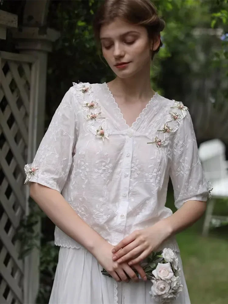 

112cm Bust Spring Summer White Blouses Women Elegant Handmade Flowers Embriodery Sexy V-Neck Loose 100%Cotton Short Tops Shirts