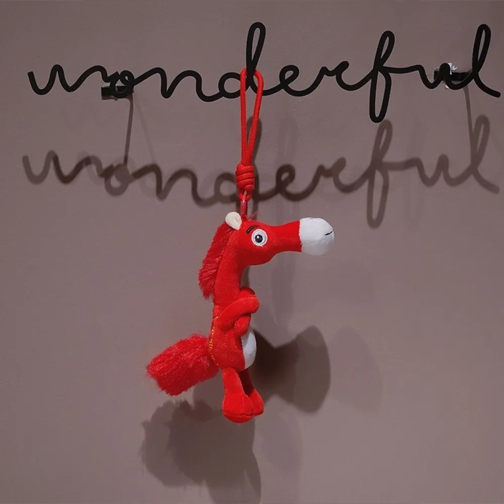 Uroczy, elegancki maskotka zodiakalny koń, miękka dekoracja, pluszowa lalka koń, breloczek, chiński amulet, zawieszka do torby, kolekcja.