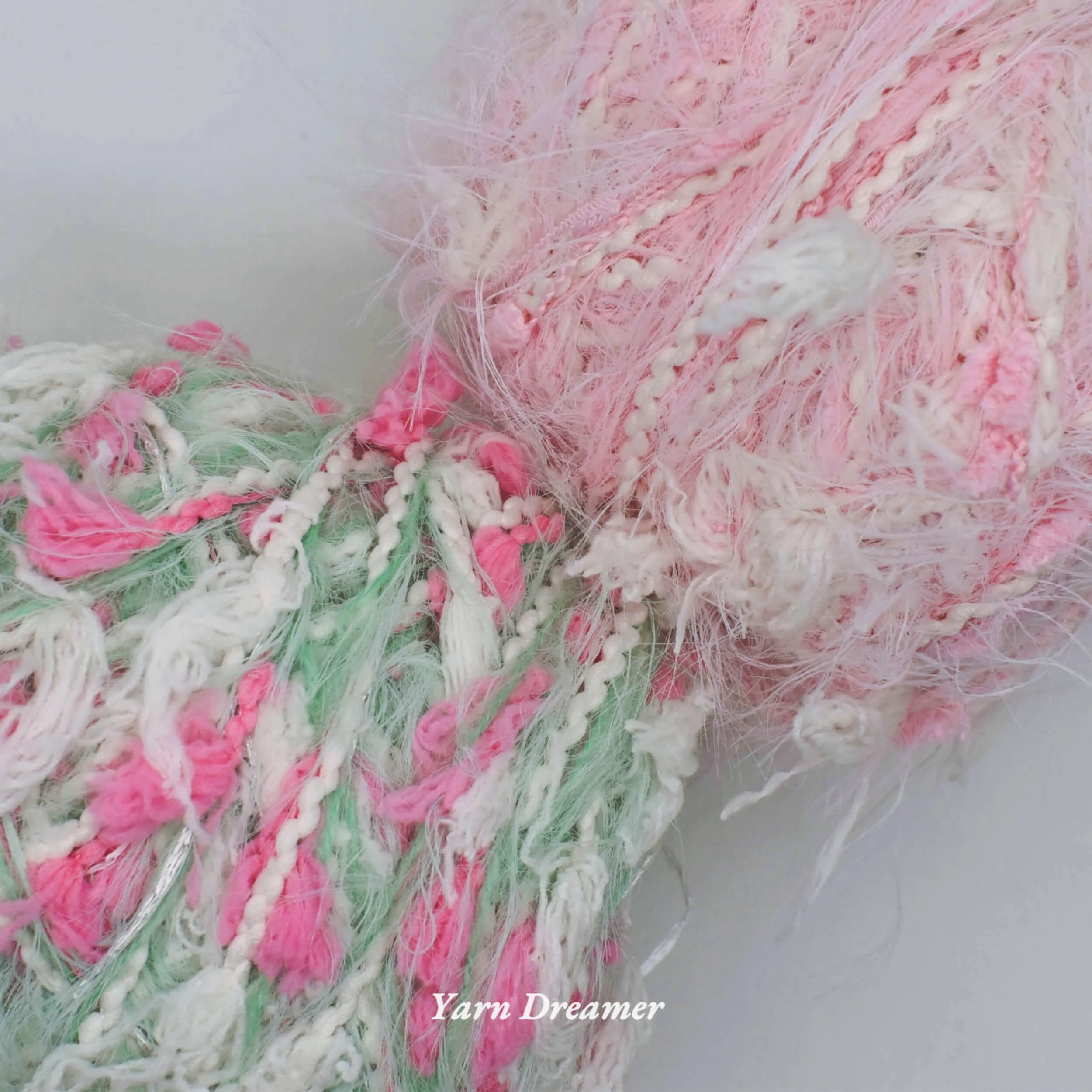 

Aesthetic Textured Plush Yarn for Crochet Marled Fluffy Yarn for Knitting White PInk Green Marled Fancy Yarns Soft