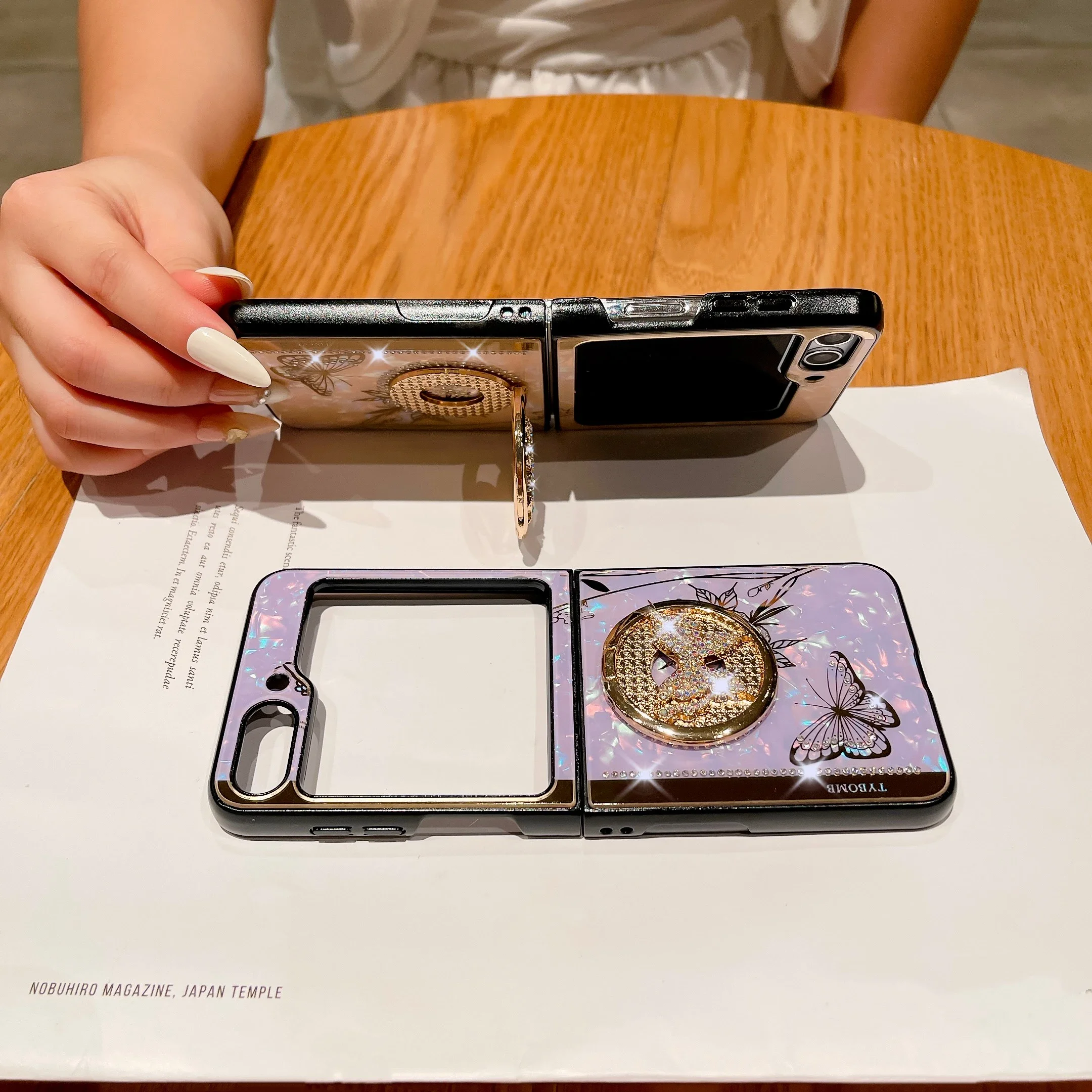 Colorful Rhinestone Butterfly Bracket Phone Case For Samsung Galaxy Z Flip 5 4 3 Conch Pattern Crystal Butterflies Hard PC Cover