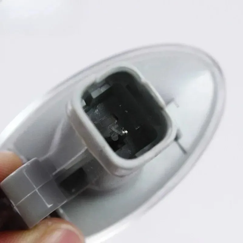 For Citreon C1 C2 C3 for Picasso Car Partner Side Steering Indicator Repeater Light for 108 107 407 206 6325G3