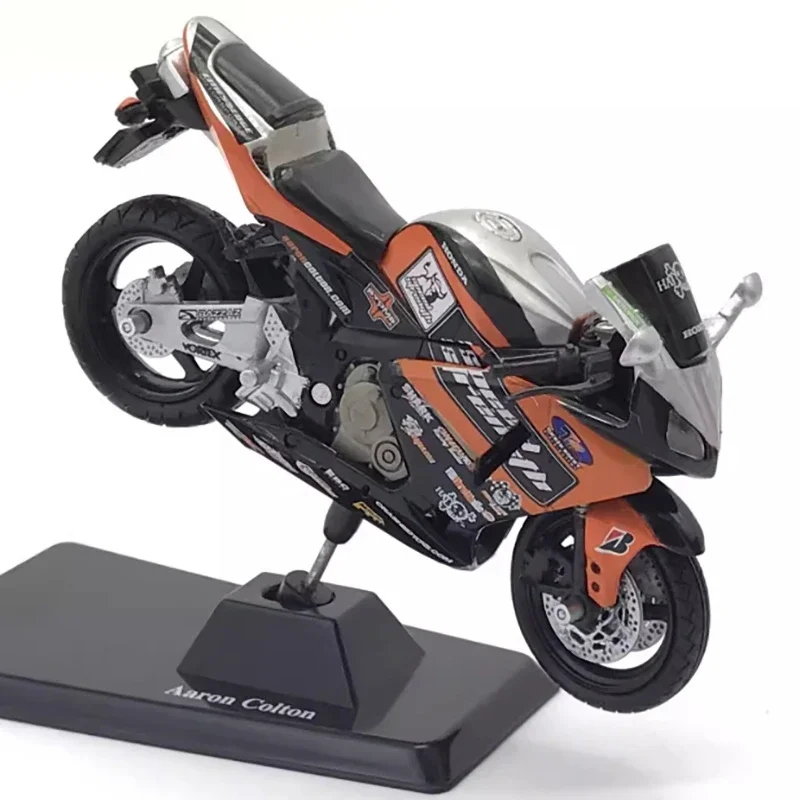 Modello di simulazione di moto in lega pressofuso in scala 1:18 CBR600RR Collezione di decorazioni statiche Regali souvenir per ragazzo adulto