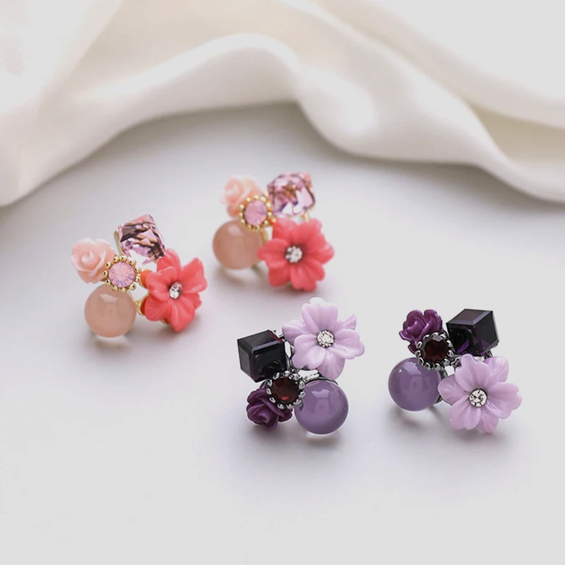 Fashion Pink Opal Crystal Flower Earrings for Women Retro Elegant Geometric Stud Earrings Female Party Wedding Jewelry Gift