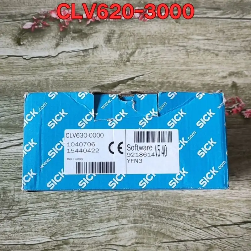 

Совершенно новый оригинальный сканер кода CLV630-0000.