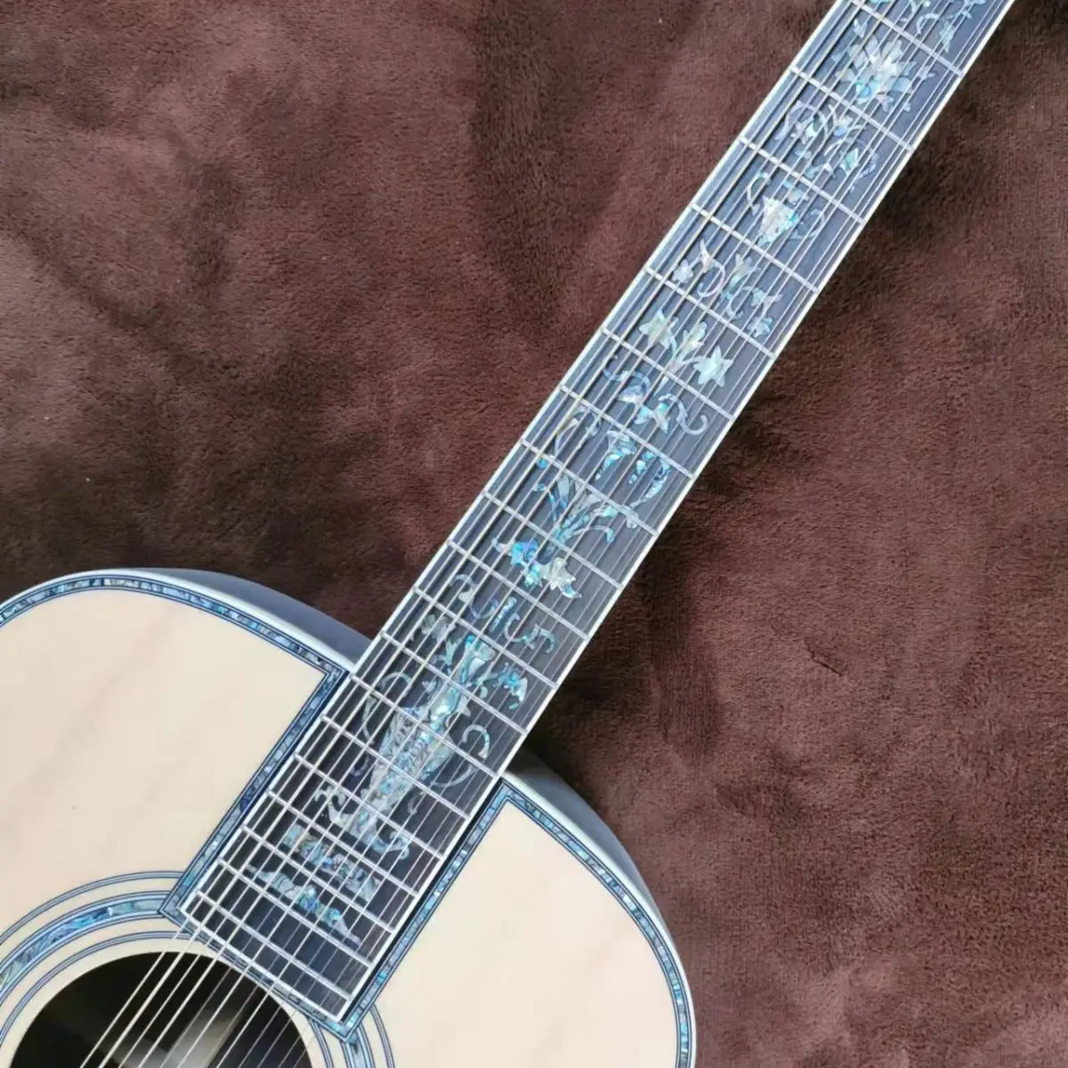 مزهرية كبيرة فاخرة مقاس 41 بوصة من الخشب الصلب، غيتار صوتي كامل على شكل أذن البحر مكون من 12 سلسلة على شكل أصابع