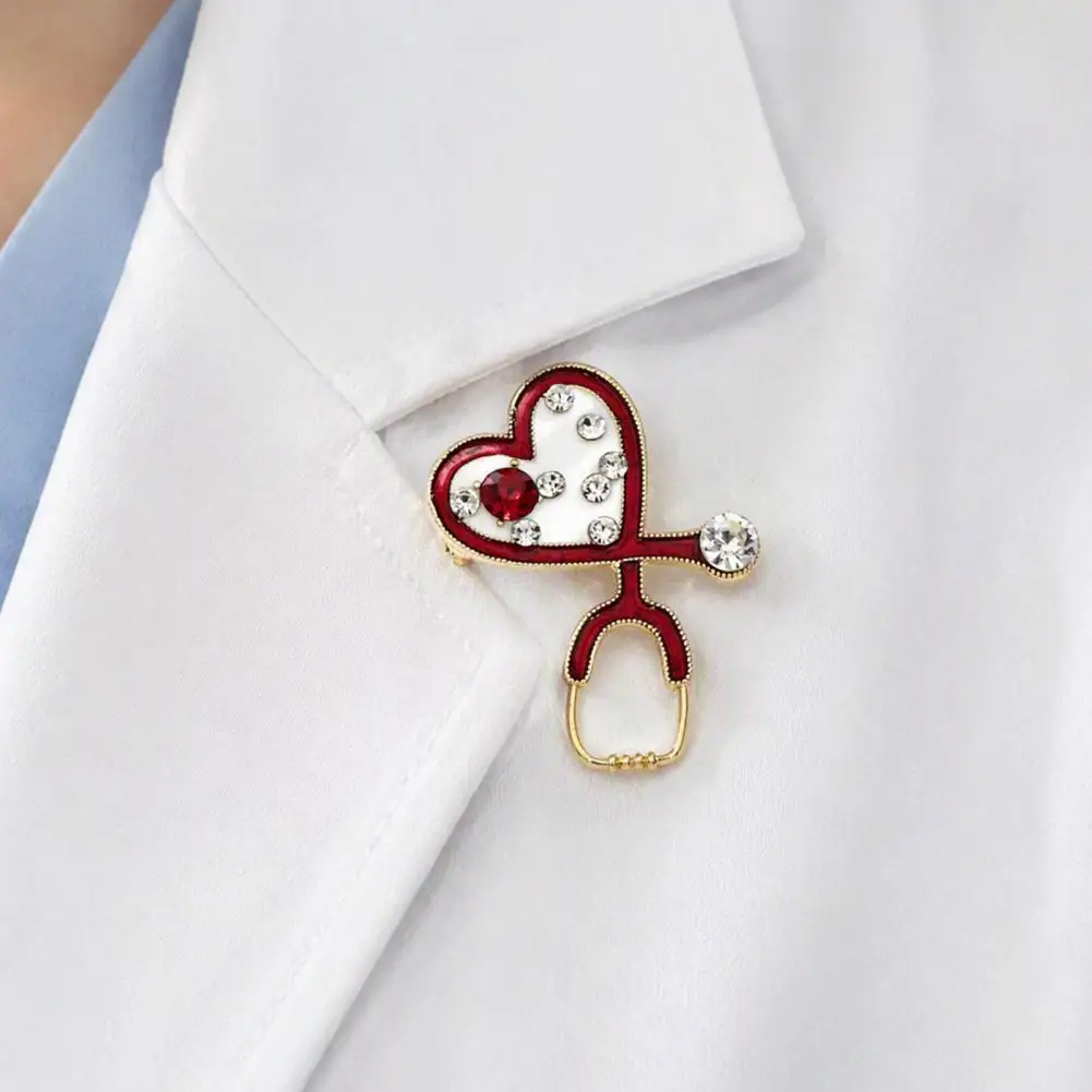Stethoscope Brooch Pin, Heart Rhinestone Medical Alloy Brooch For Nurses Doctors, Gold Tone Lapel Pin Clothing Backpack Jewelry