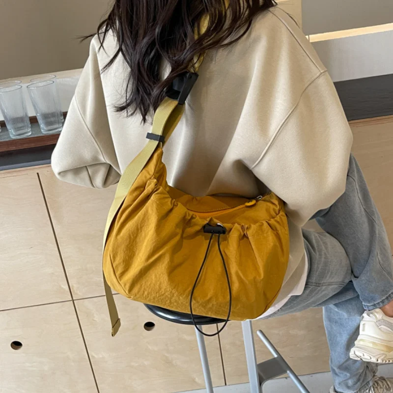 Women Messenger Bags New Fashion Nylon Casual Shoulder Bag Large Capacity Classroom Student Commuter Crossbody Satchels Bag