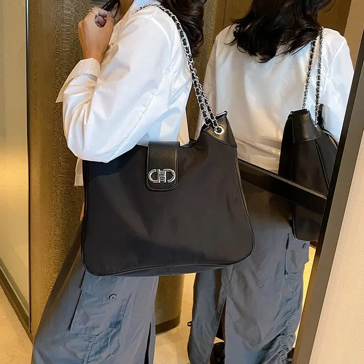 

2025 Summer New 2269 Average Size Niche Casual Versatile Shoulder Messenger Bag Zipper Nylon Cloth