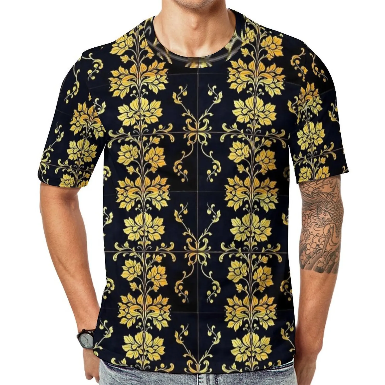 Black Golden Tile Floral Retro Print T Shirt  Trending T-Shirts Men Funny Tshirt Original Short Sleeves Graphic Clothes Big Size