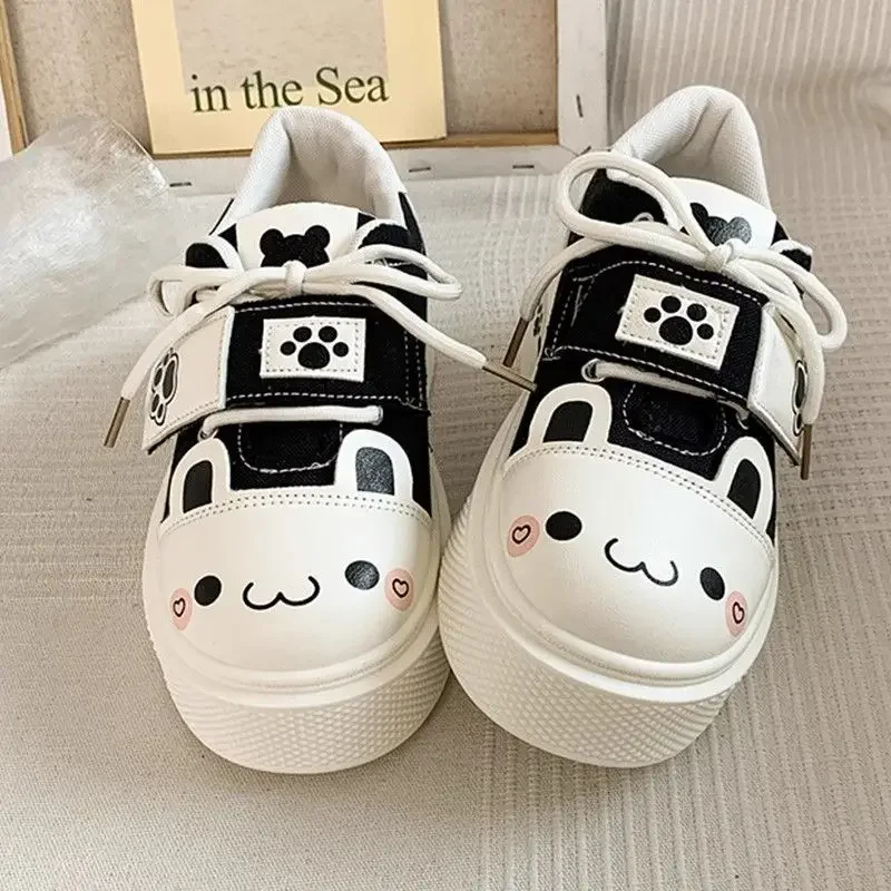 Niedliche Katzenpfoten-Absatz-Print-Plateau-Skate-Sneaker für Damen, blaue Kunstleder-Schnürschuhe, lässige, einfarbige Board-Schuhe für Teenager. – Detail 24