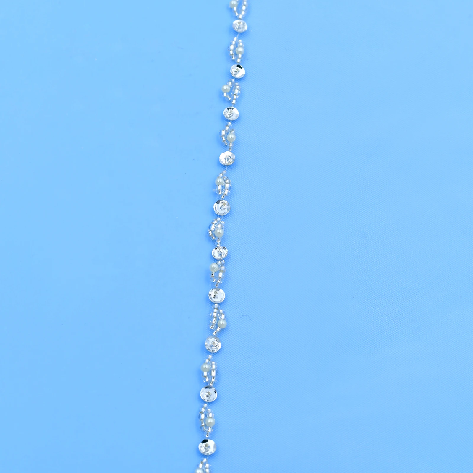 Veu de noiva com brilho bordado artesanal simples branco e marfim estilo clássico pente de cabelo com contas de lantejoulas de pérola de cristal g136