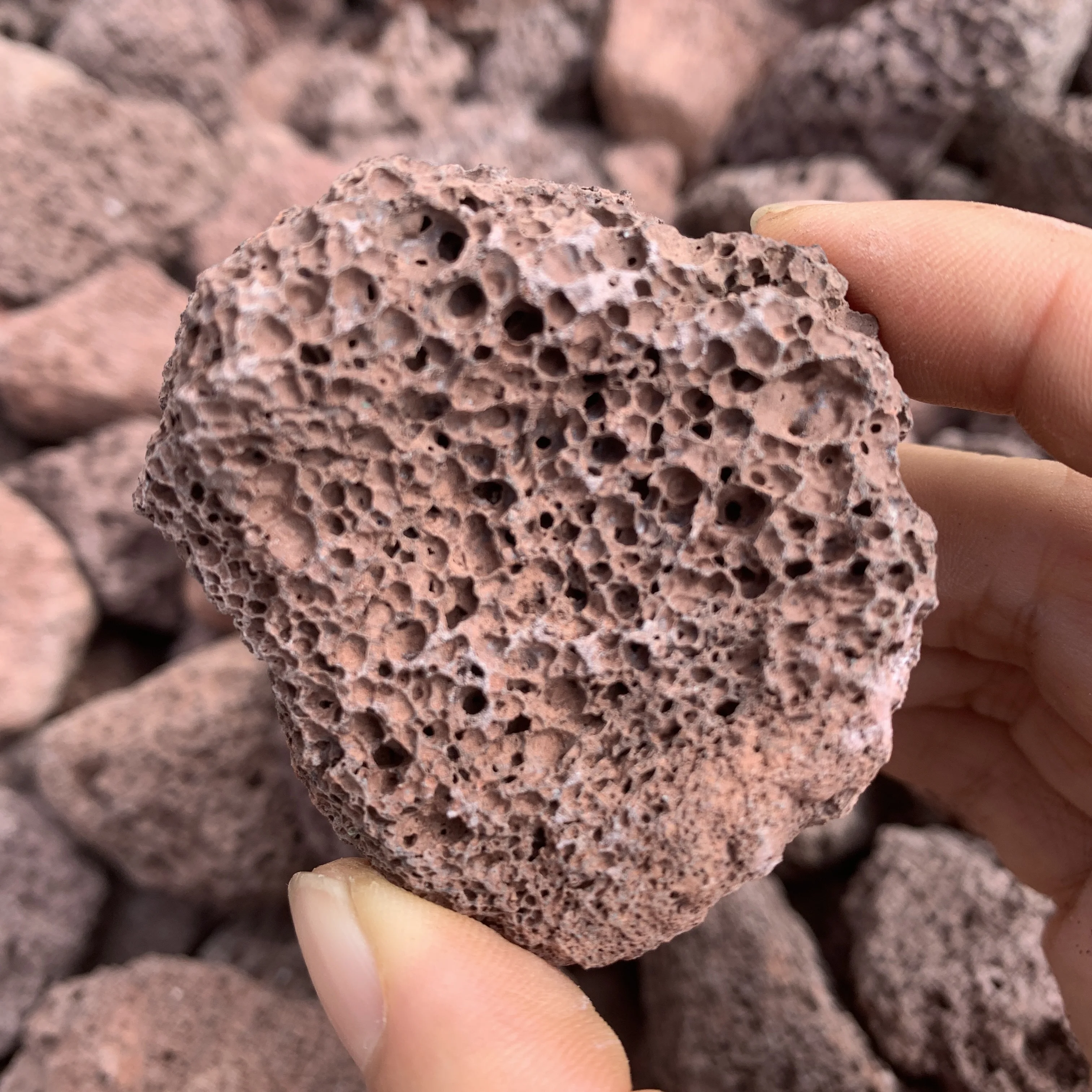 Home decoration stones Raw Natural volcanic stones rough Mineral stones for garden design