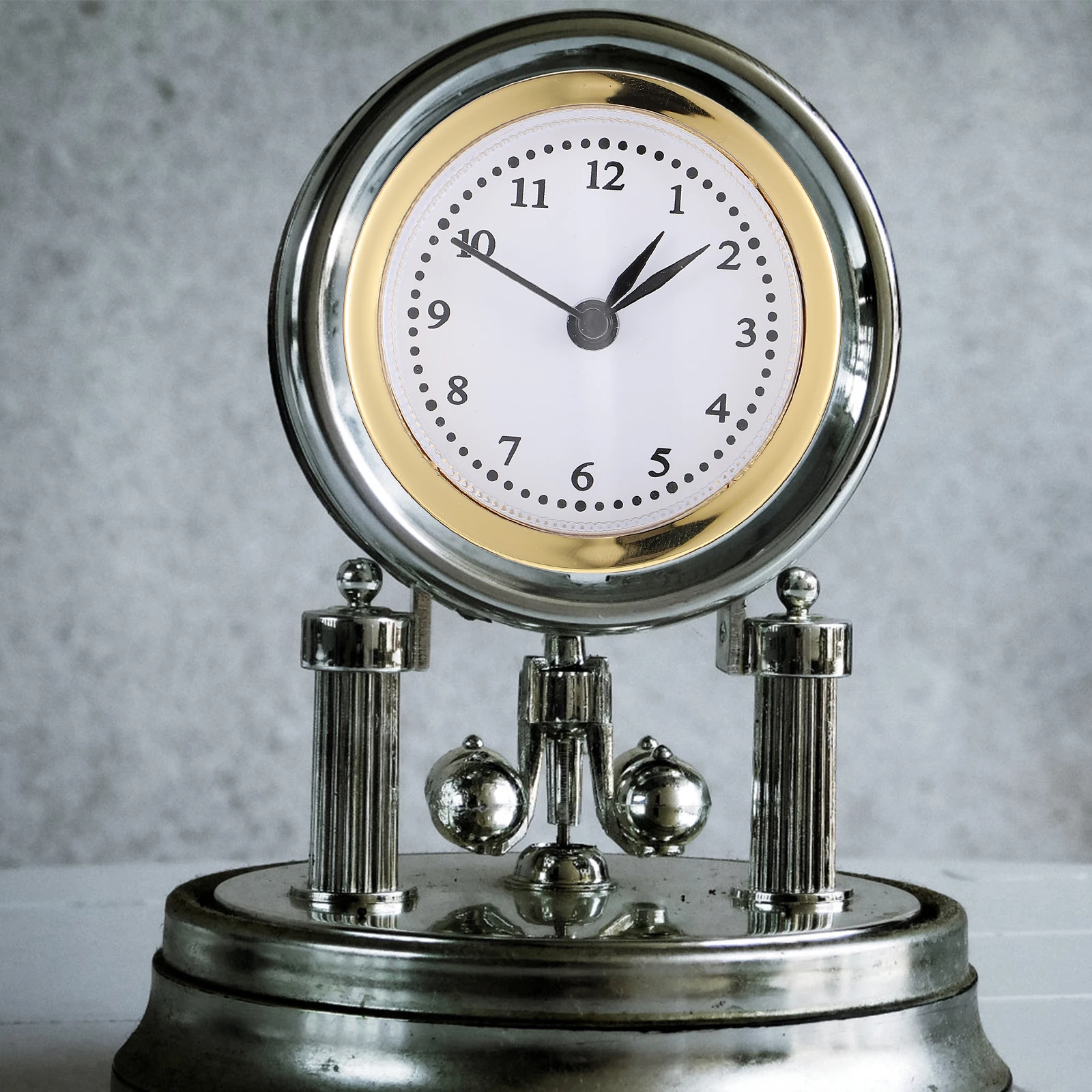 

Decorative Small Quartz Wall Clock Insert Replacement Number Design Retro Style Compact Wall Clock Decoration Clocks