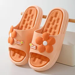 Pantofole da donna con squalo scivoli spessi da uomo infradito da bagno scarpe basse antiscivolo per la casa sandali divertenti per bambini all'aperto 2024 novità