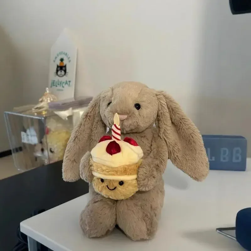 *** حار والقط خجولة الأرنب بوني جلب كعكة عيد ميلاد دمية لطيف مهدئا رفيق أفخم دمية لعبة مهدئة هدية عيد