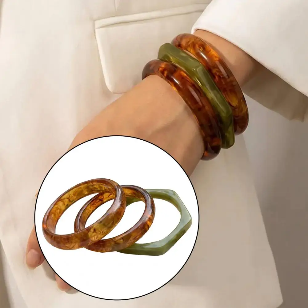 Fashionable Resin Jewelry for Women 3 Pcs Resin Bangle Bracelets Set Wide Geometric Irregular Stackable Jewelry for Women