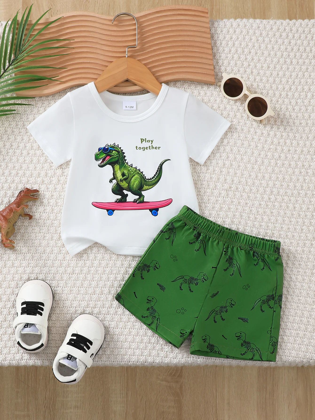 2PCS Fashion Summer Boys' and Children's Set White Dinosaur Printed Short sleeved Top + Loose Shorts Babies for 0-3 Year Old