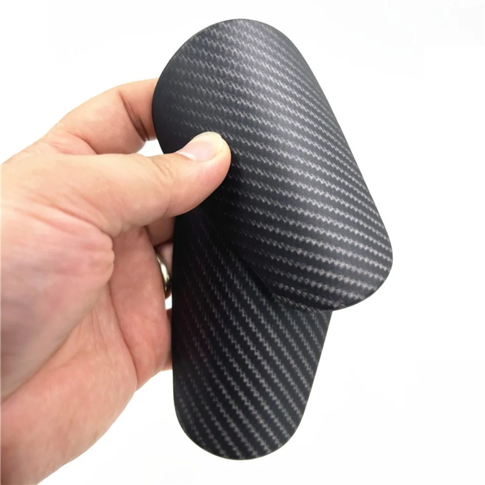 Simple Imitation Carbon Fiber Shin Guards Small Size Practicing Playing Football Protective Soccer Pads Care Knee Pads