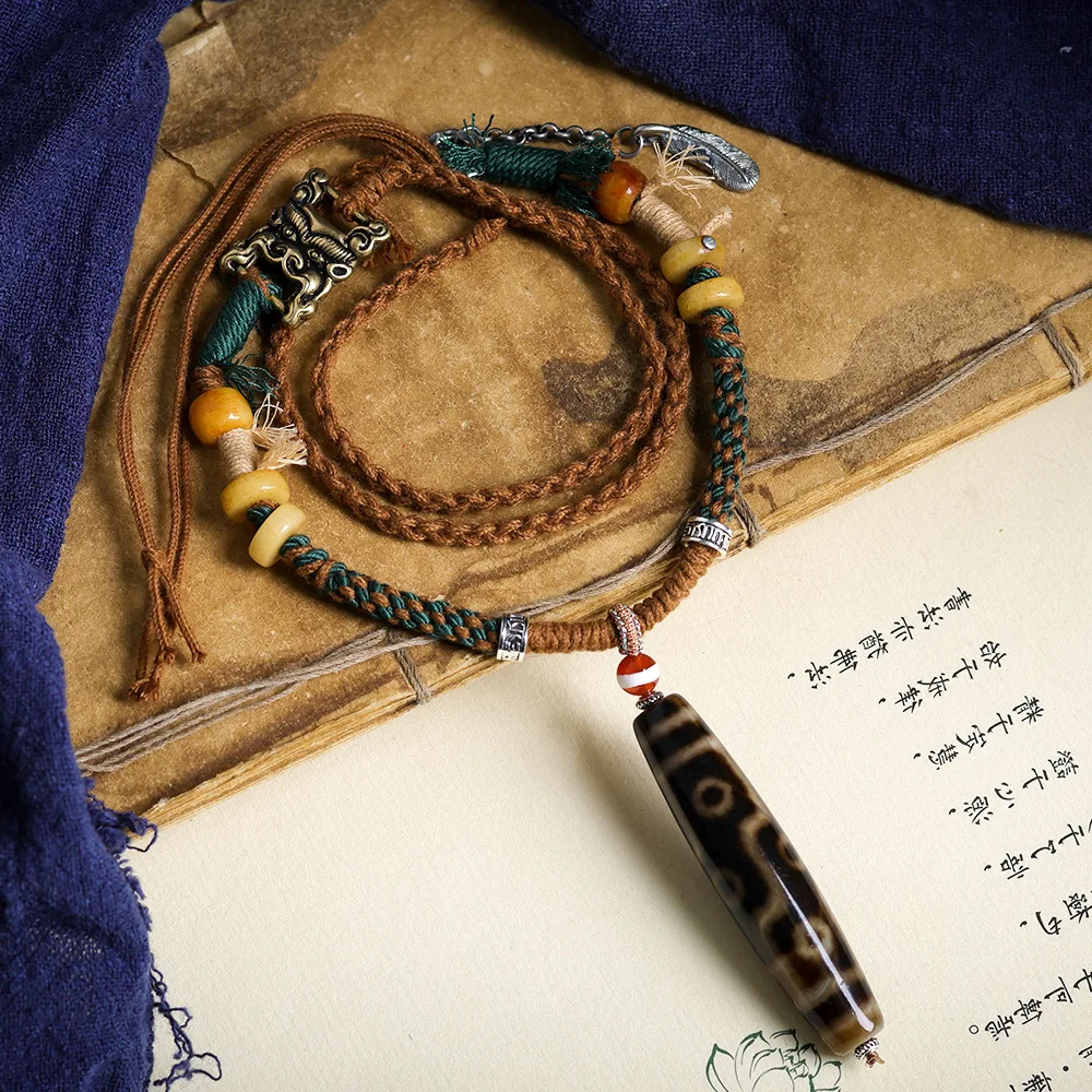Tibetan jewellery hand-woven nine-eyed dzi bead necklace cultural toys inlaid bone Sanqi silver feather ethnic style jumperchain