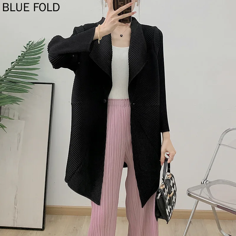 MIYAKE PLEATS Thick Material Large Toothpick Pleated Lapel Solid Color Pleated Cardigan Coat Elegant Temperament Coat Women