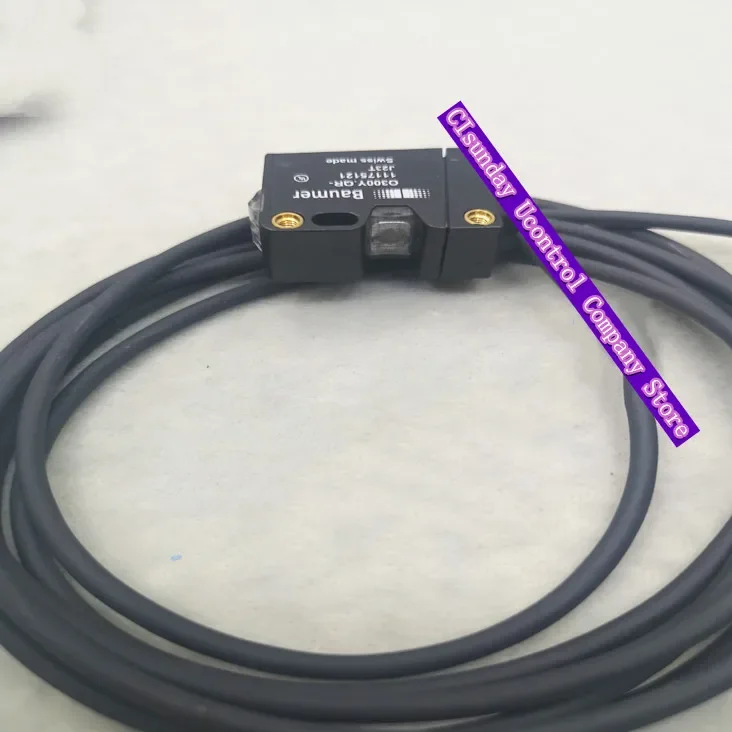 

New original mirror reflective photoelectric sensor O300Y.GR-11175117 O300Y.QR-11175121