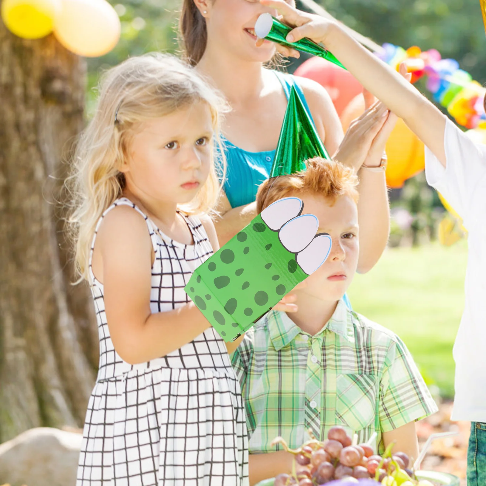 

4Pairs Children Cardboard Claw Costume Creative Wearable Grabber for Pretend Play Classroom Prize Kids DIY Craft Kit