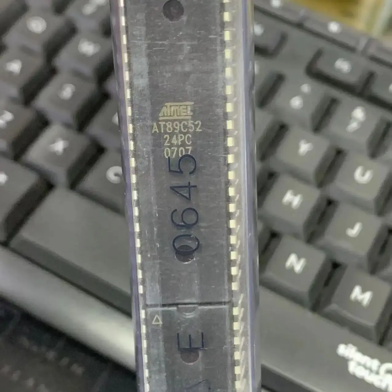 

(1 шт.) AT89C52-24PC Электронный компонент, чип IC, интегральная схема, в наличии