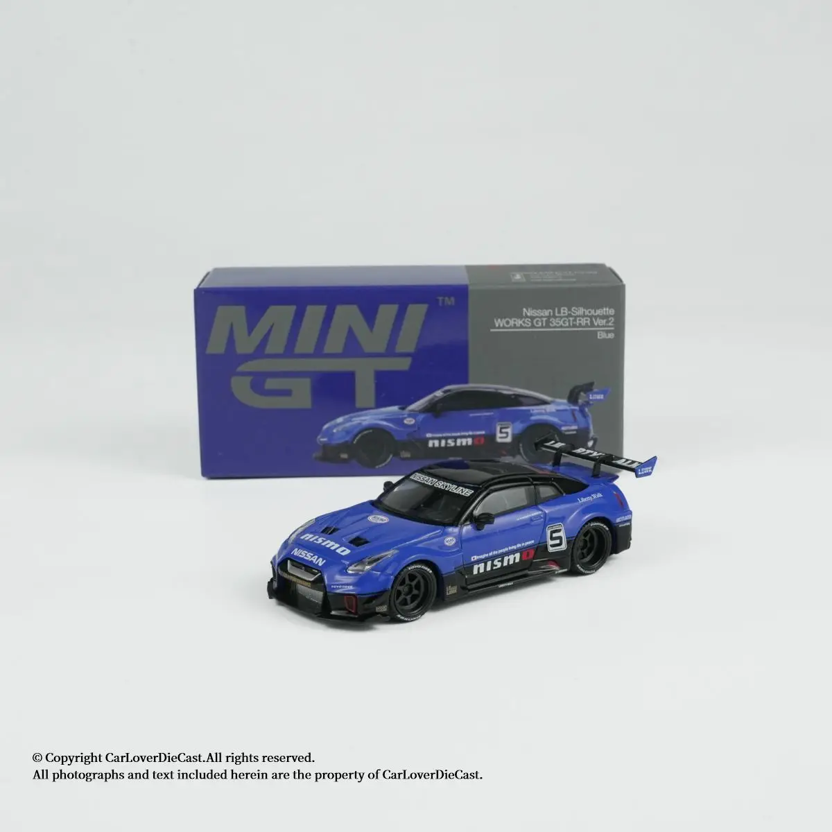 

МИНИ-ГТ 1:64 # 1124, модель автомобиля Nissan GTR R35, синяя, легкосплавная