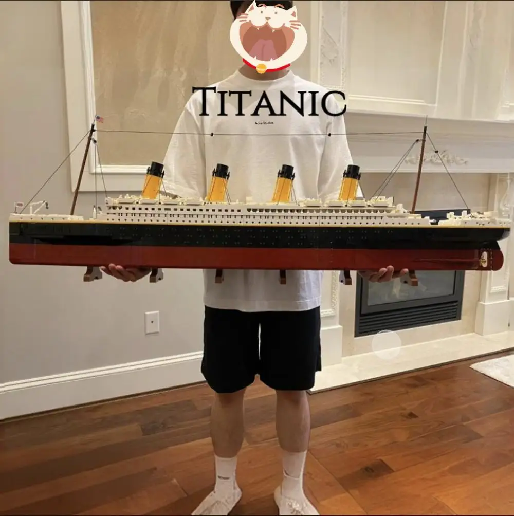 NEW 9090pcs Titanic Large Cruise Boat Ship Steamship Compatible 10294 Bricks Building Blocks KIDS Toys Christmas Gifts in Stock