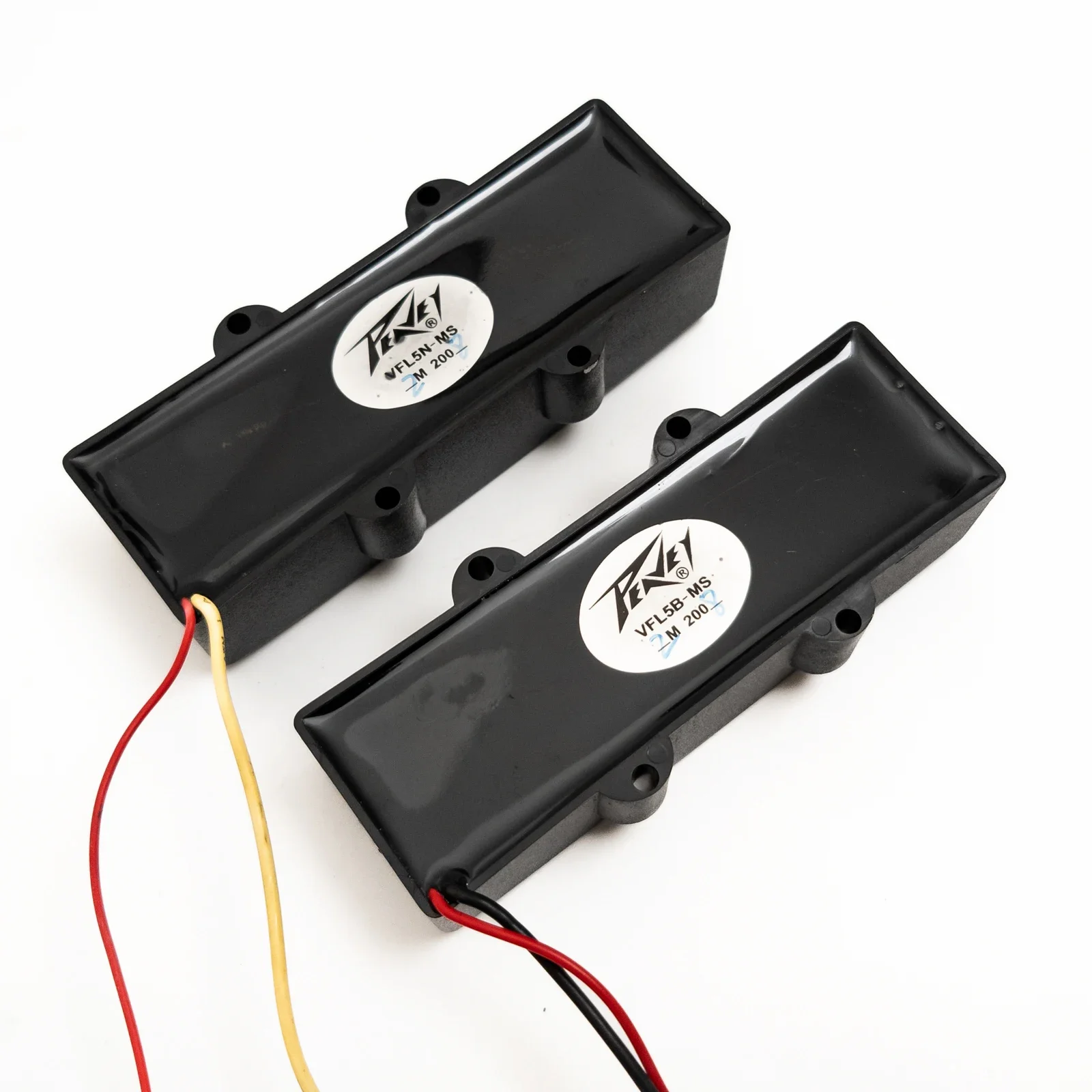 مجموعة التقاطات الجهير الكهربائية النشطة 5/6 سلسلة الرقبة والجسر 9 فولت بالطاقة تيار مستمر 5.65kΩ قطع غيار سوداء #5