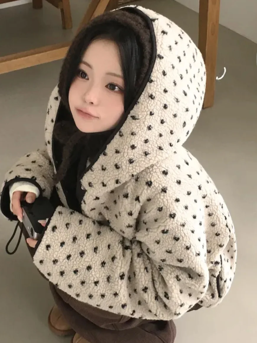 

Korean Sle Cute Thiened Cotton Jaet Women's Double-Sided Wearable Warm Hat ort Coat for Small Figures Trendy