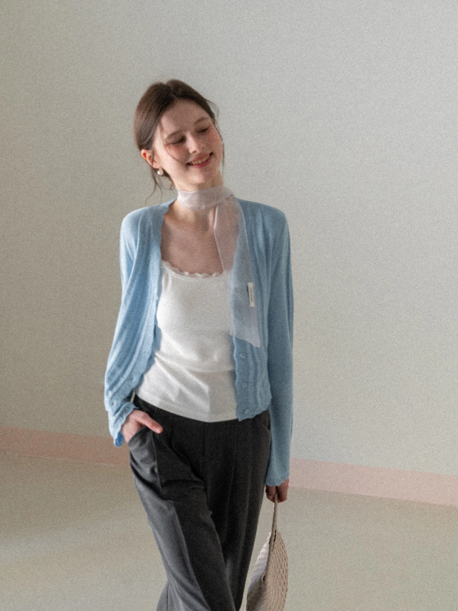 

EGGKA Hollow out V-Neck Knitted Sun Protection Cardigan Women's Spring Summer Thin Long Sleeve Short Style Slimming Top