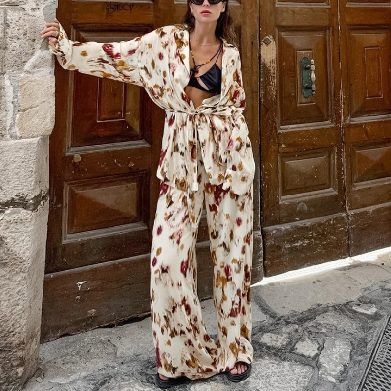 

New Fashion Printed Collar Top for Autumn and Winter High Waist Straight Leg Pants Two-piece Set with Tie Up Casual