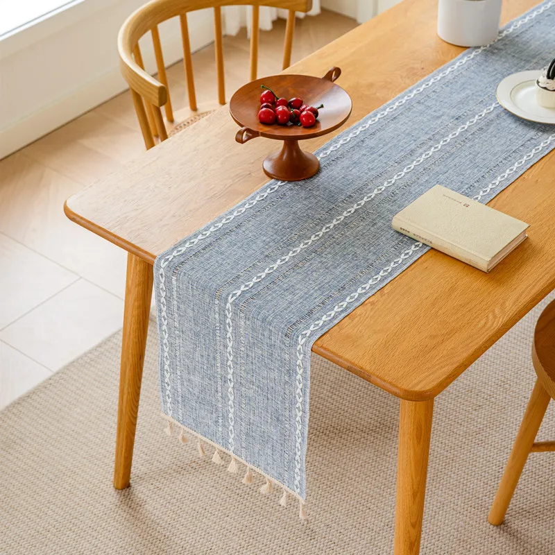 

American Style Full Polyester Jacquard Hollow Table Runner Handmade Tassel Dining Table Cloth Cabinet Cover Decoration