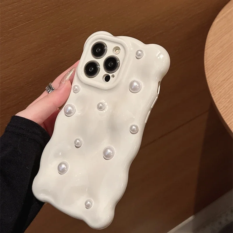 Luxury 3D Pearl Wavy Phone Case for iPhone 16 15 14 Pro Max 15Pro Shockproof Soft Silicone Ins Cover for iPhone 11 12 13 Pro Max