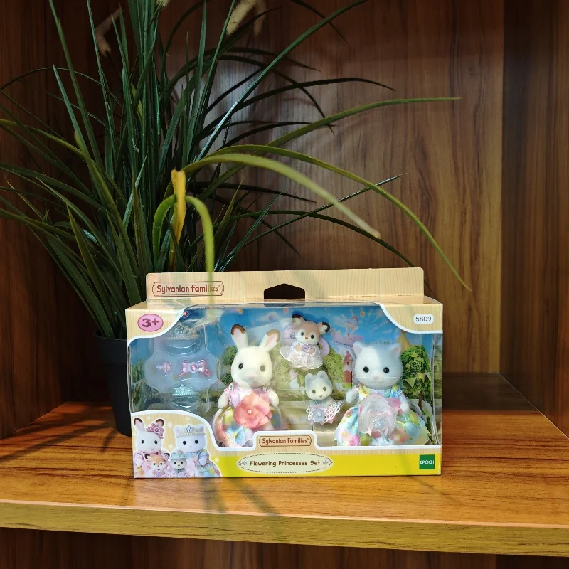 Sylvanian Families Blind Bag Calico Critters Ragazze Giocattoli per bambini Bambola anime in miniatura Giocattoli per bambini Regalo Set di principesse fiorite