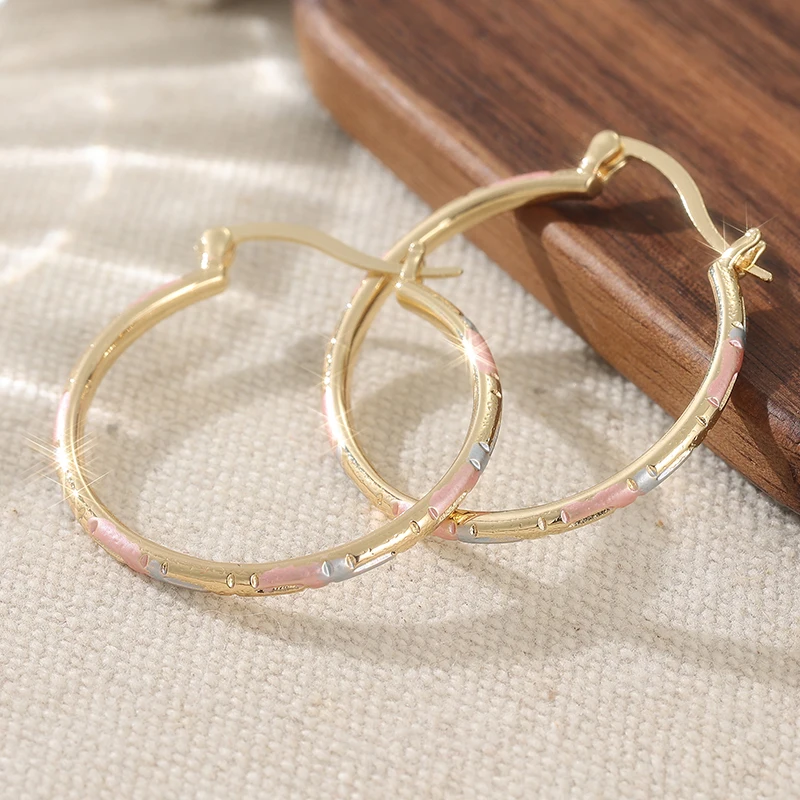 Bohemian Style Three Tone Design Golden Plated Thin Hoop Earrings for Women Elegant Temperament Banquet Celebration Jewelry Gift