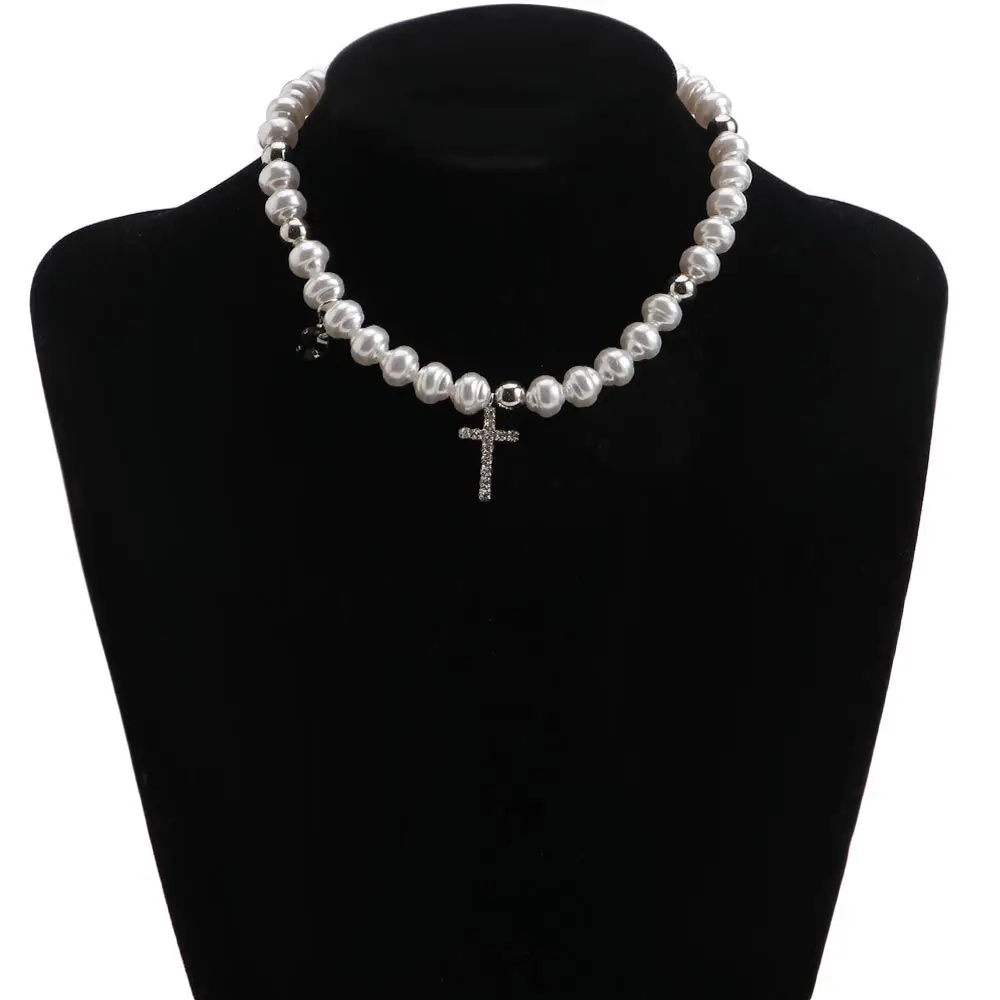 Vintage Pendant Crystal Cross Fashion Neck Jewelry Simulated Pearl Korean Style Necklace Woman Clavicle Choker