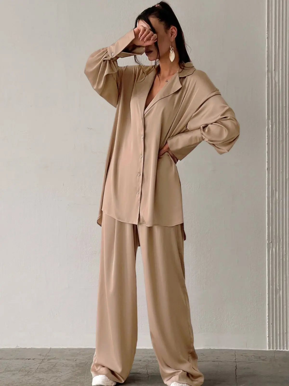 2024 New suit collar long sleeved shirt women\'s drape high waisted wide leg pants two-piece set of solid color loose casual