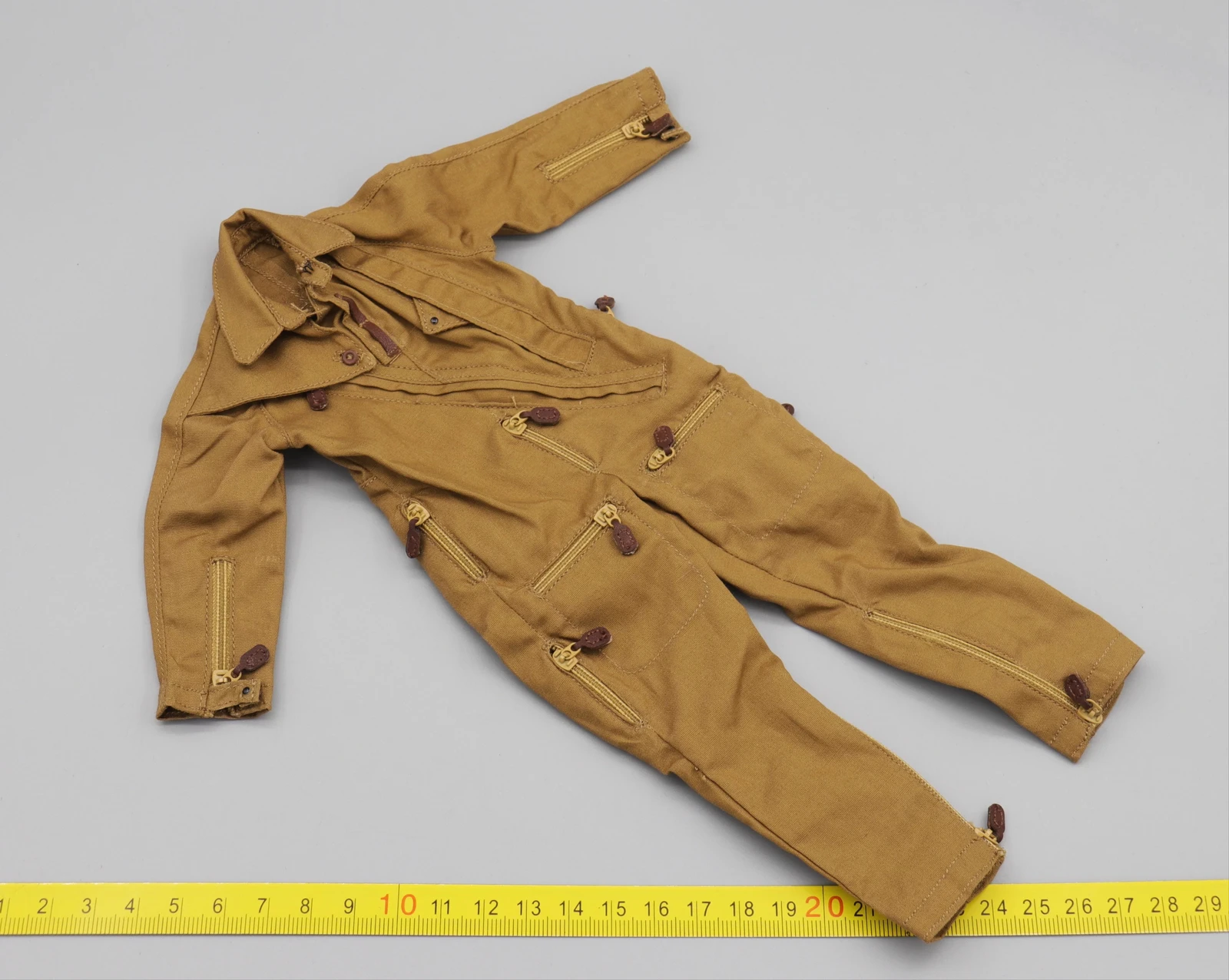 

UD9043 1/6 Scale Soldier Jumpsuit Model for 12''600th Parachute Battalion
