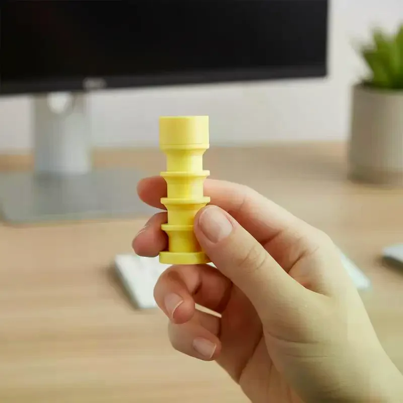 Portable Mini Sewing Kit Mini Keychain Sewing Organizer For Travel Clothes Button Mending No Thread Needles