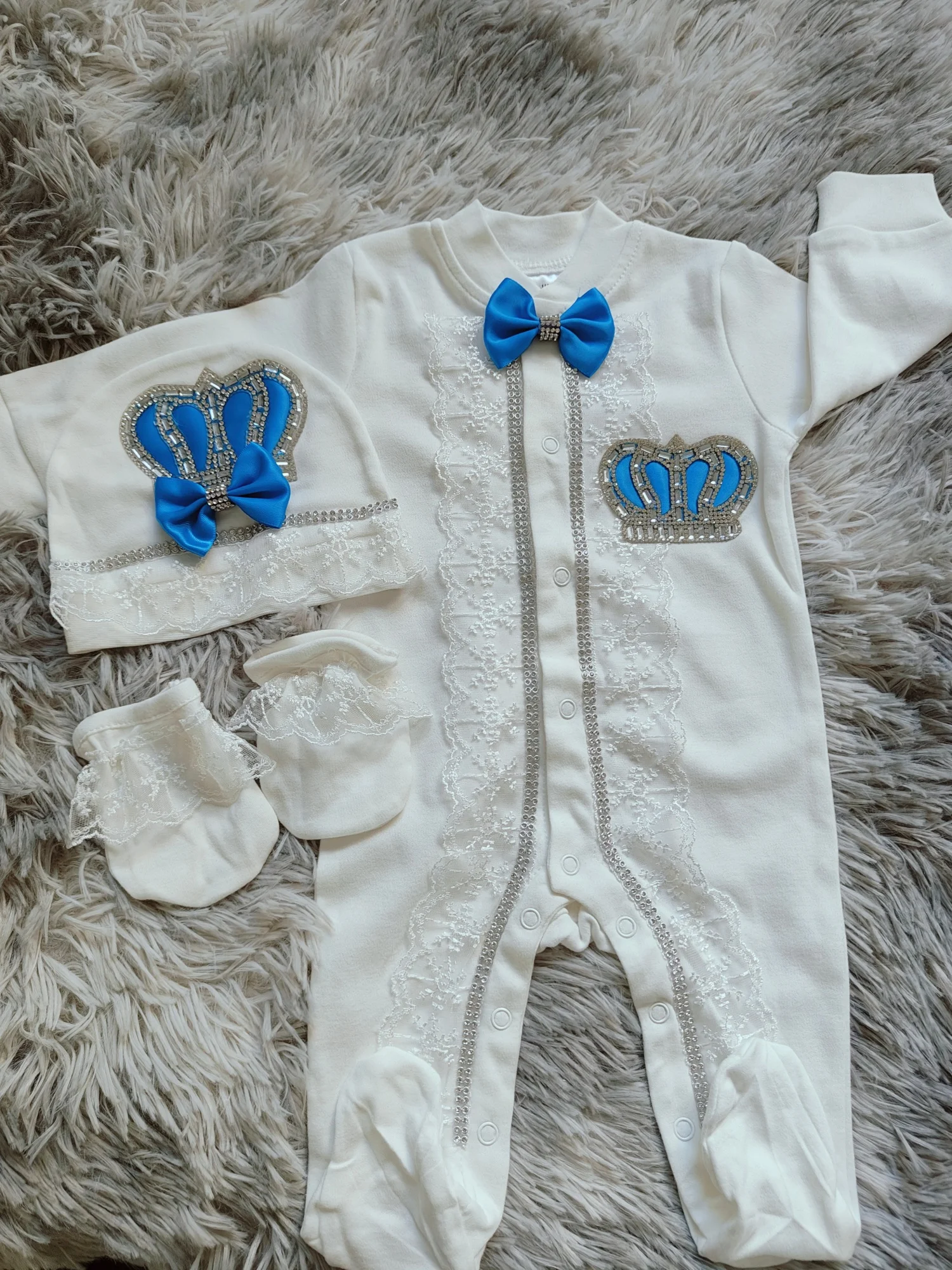 Gentleman Prince Baby Romper 0-9 Months 3Pcs Pure White Royal Blue Satin Bow Rhinestone Crown Lace Boutique Baptism Gift