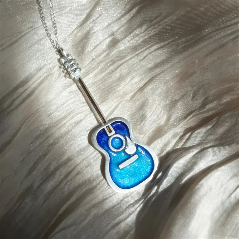 Art Style Gradient Enamel Starry Sky Blue Guitar Pendant Necklace UNISEX Passionate and Joyful Rock Band Jewelry Necklace Gifts