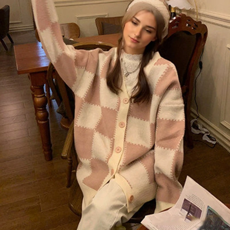 

Korean Fashion Checkerboard V-neck Cardigan Sweater Loose Casual Women Jacket Autumn Long Sleeved Elegant Knitted Sweaters Coats