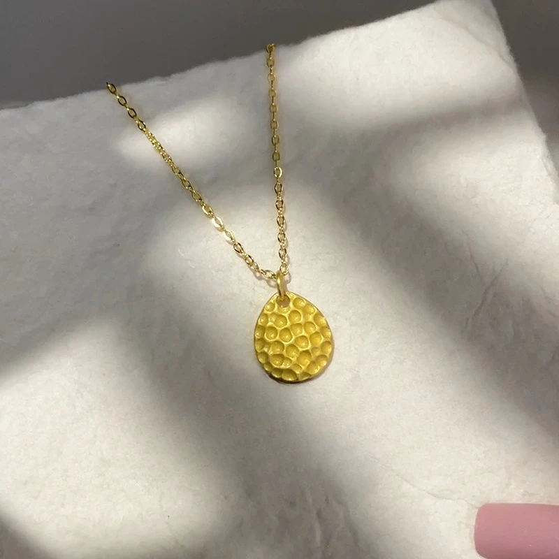 New Trendy Personality Teardrop-shaped Hammer-patterned Gold Color Pendant Necklace for Woman Collarbone Chain Jewelry Colorfast