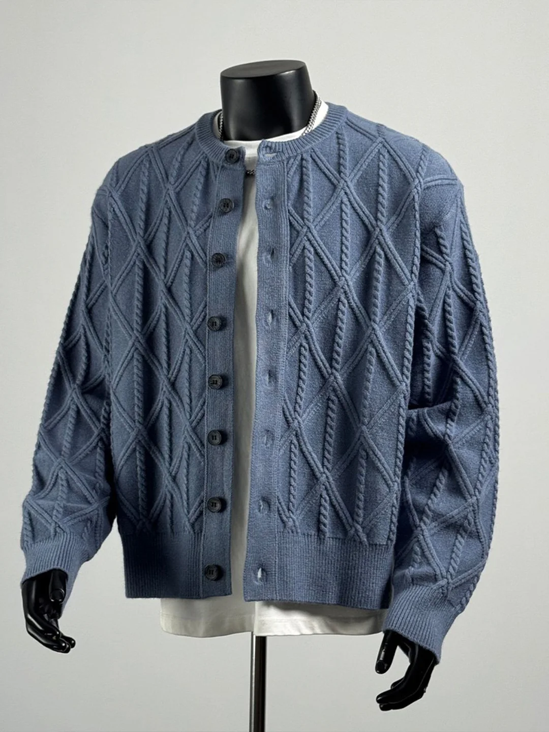 

Мужской повседневный вязаный свитер с круглым вырезом, модный, с вышивкой ромбовидным узором, осенне-зимняя новинка, свободный крой, длинный рукав